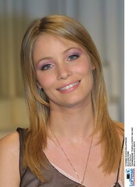 flavia-vento-2.jpg