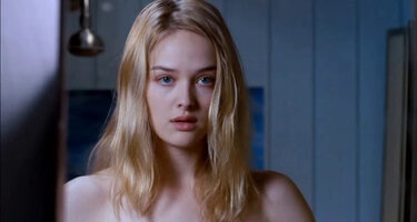 Jess Weixler - Teeth 01.jpg