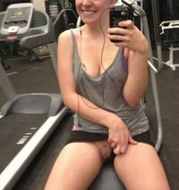 unsorted-selfie-at-the-gym-RwRVUg.jpg