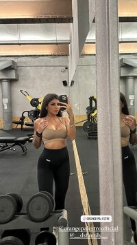 Snapinsta.app_446082283_796299972461574_970210437014841055_n_1179.jpg