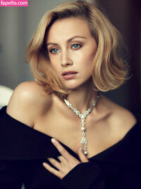 Sarah Gadon.jpg