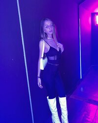elen_shadow_1668981643_2975956181948947046_1598569936.jpg