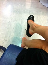 justine-mattera-piedi-2012-twitter-7.jpg