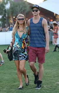 Paris_Hilton_Coachella_Valley_Music_and_Arts_Festival_in_Indio_April_12_2013_22-0413201314515200.jpg