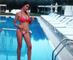 cecilia-capriotti-bikini-2013-jump-stasera-mi-tuffo-twitter-3.jpg