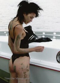 andrealehotska4.jpg