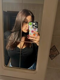 LoveThreads.Net_464467517_1730408184179209_4646937629130739230_n.jpg
