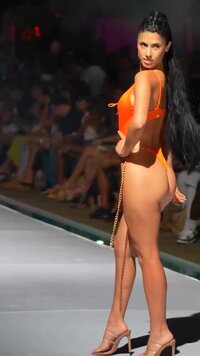 vlcsnap-2024-10-28-22h06m19s027.jpg