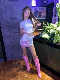 FFCBF6EA-6B17-413E-AB1B-AC08402EBD18.jpeg