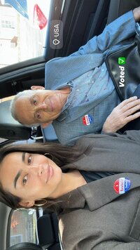 IMG_COM_2024111610034422315.jpg