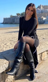 Raquel2.jpg