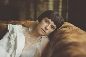 Jessie Buckley.jpg