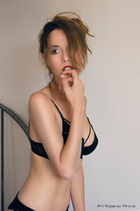 2352747_large74240.jpg