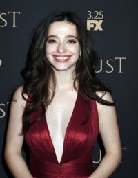 mikey madison al gala 04.jpg