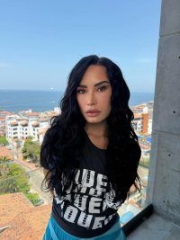 ddlovato_1745949709921.jpg