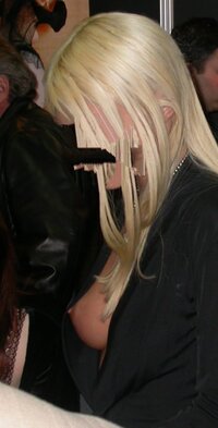 Xxx Foto Amatoriale - Alessandra Parrucchiera A Un Matrimonio Piombino.jpg