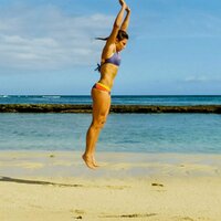 julia-mancuso-in-bikini-working-out-on-the-beach_14.jpg