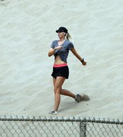 Maria Sharapova workout California 071614_09.jpg