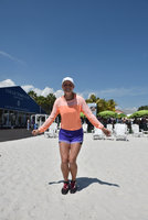 caroline-wozniacki-on-the-beach-in-key-biscayne-march-24-16-pics-11.jpg