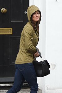 pippa-middleton-out-and-about-in-london-april-292015-x25-7.jpg