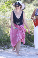 Melissa Joan Hart and some friends enjoy a day on the beach in Miami_10.jpg