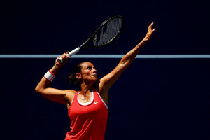 Roberta+Vinci+2015+Open+Day+9+AK37dJvdo70x.jpg