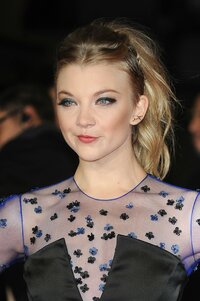 Natalie Dormer - Premiere of 'The Hunger Games_ Mockingjay Part 1 033.jpg