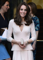 kate-middleton-at-the-national-portrait-gallery-in-london-5416-3.jpg