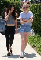 elle-fanning-in-daisy-dukes-out-and-about-in-studio-city_7.jpg