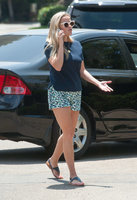 Reese-Witherspoon-in-Shorts--12.jpg