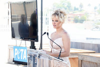 Pamela+Anderson+LA+Launch+Party+Prince+PETA+E2QlAkZo--Gx.jpg