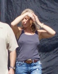 jennifer-aniston-vf-26sept17-06.jpg