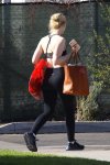 58337619_elle-fanning-gym-ready-style-beverly-hills-12-02-2017-0.jpg