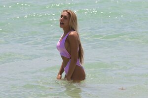 71590440_panda-for-hqcelebcorner-net-6.jpg