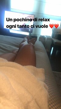 flavia pennetta si rilassa.jpg