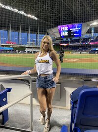 Gabbie_Carter_023.jpg