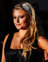 Holly-Valance-20110201-Events-GQ-Men-of-the-Year-Awards-London-7Sep10_01623.jpg