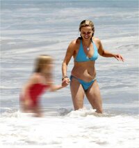 reese witherspoon in bikini 03.jpg