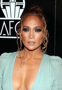 Jennifer-Lopez-Braless-TheFappeningBlog.com-22.jpg