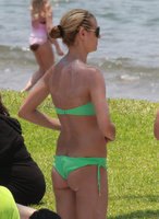 heidi klum in bikini verde 33.jpg