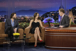 olivia wilde al tonight show 01.jpg