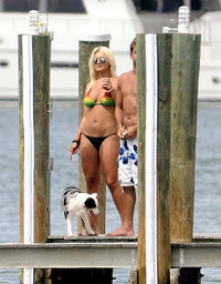 brooke hogan in miami 10.jpg