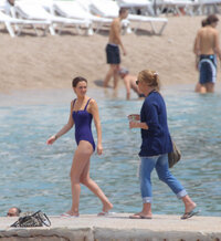leighton meester al mare 01.jpg
