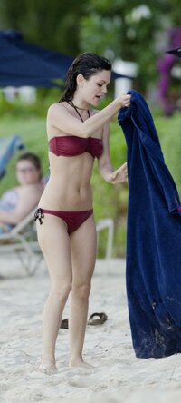 rachel bilson in bikini 14.jpg