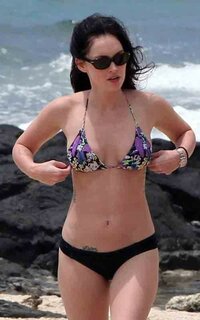 megan fox in bikini 18.jpg
