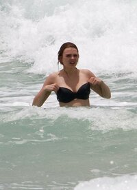 aimee teegarden in bikini 08.jpg