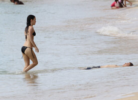 rachel bilson in bikini 07.jpg