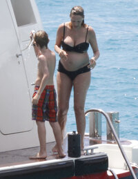 uma thurman in bikini 05.jpg