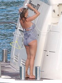 uma thurman in swimsuit 04.jpg