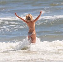 julianne hough in bikini  05.jpg